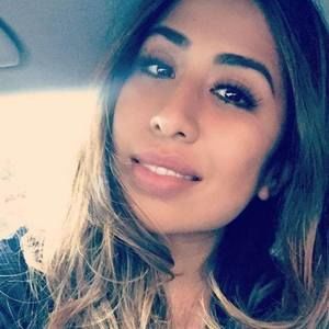 Meet your Posher, Laura noesta